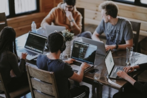 Monitoreo control y seguridad de actividades, usuarios e información